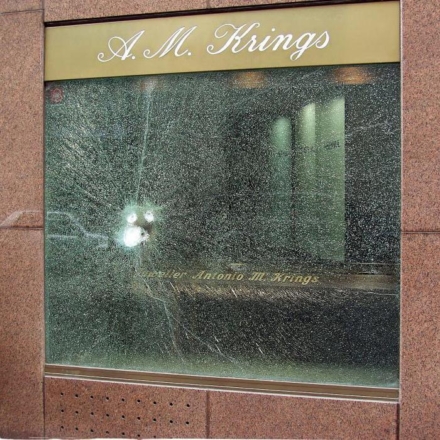 Bullet-Proof-Glass